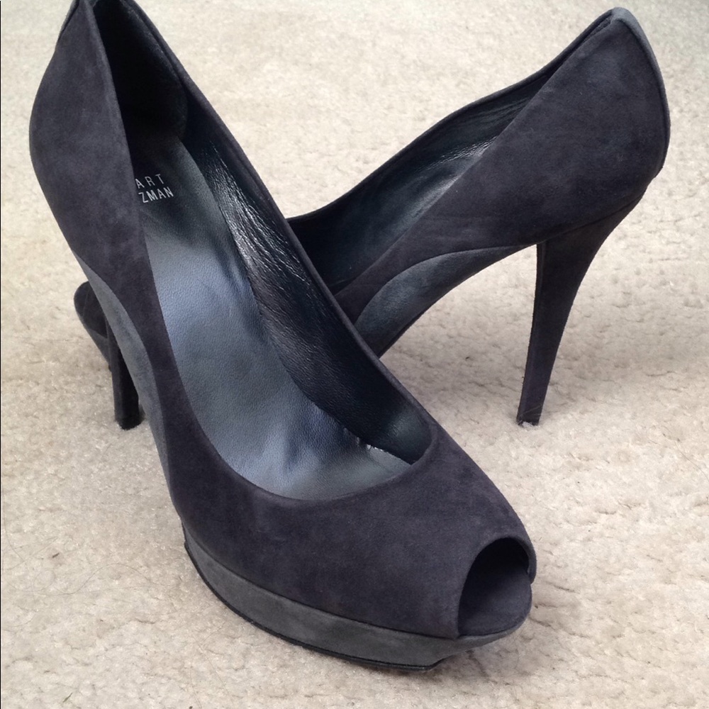Stuart Weitzman gray suede platform pumps, 9.5M